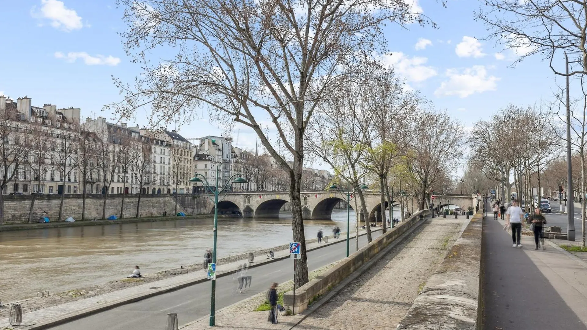 Quai Des Celestins 2bdr By B'your Lägenhet Paris